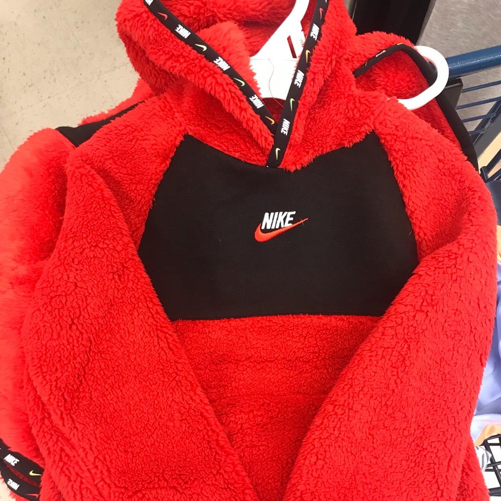 Nwt Nike boys Sherpa pullover hoodie 3T 4T new